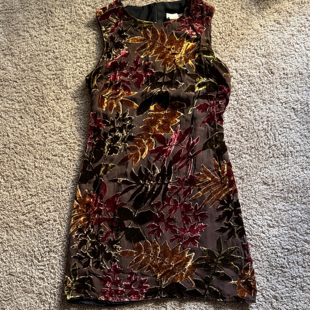 Elegant Velvet Floral Mini Dress